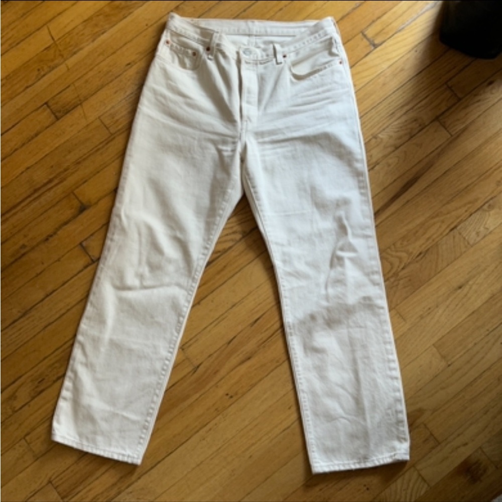 Levi's Straight Leg Jeans in White